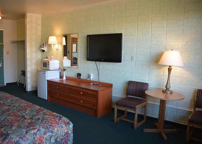 Holiday Lodge Motel 2*